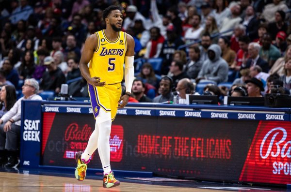 京海配资 湖媒转发比斯利赌球新闻：这哥们在湖人是故意投丢那些三分的