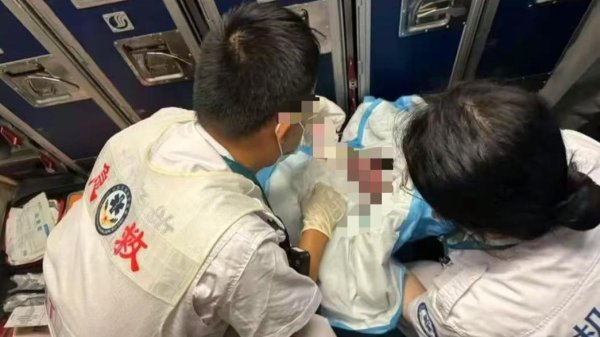 航心配资 16岁孕妇在飞机上分娩，如何关心才能不带来“二次伤害”？