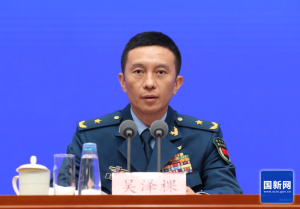 达麟操盘 九三阅兵以新型四代装备为主，含新型坦克、舰载机、歼击机等